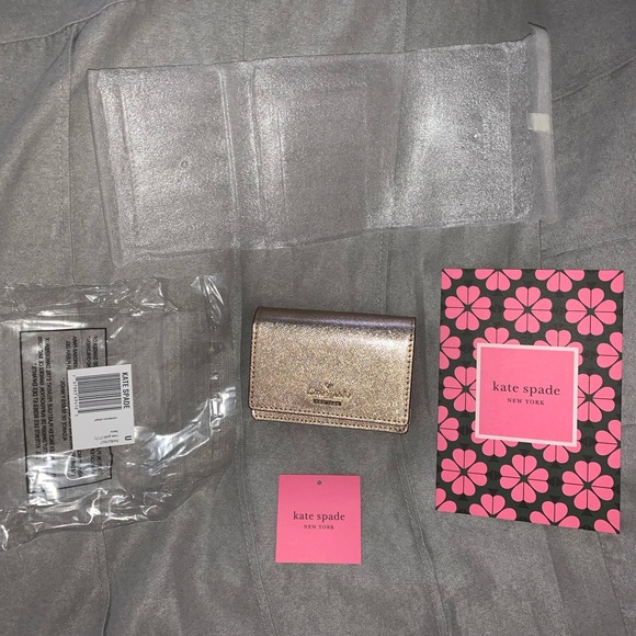 SOLD SOLD🆕💐👛NWT cameron street beca wallet - Picture 2 of 6